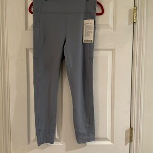 Lululemon Invigorate HR tight 25” size 10